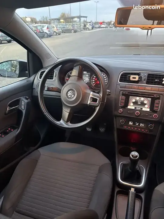 Volkswagen Polo 2011 photo 3