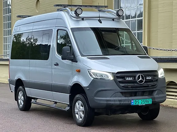 Mercedes-Benz Sprinter 2023 photo 2