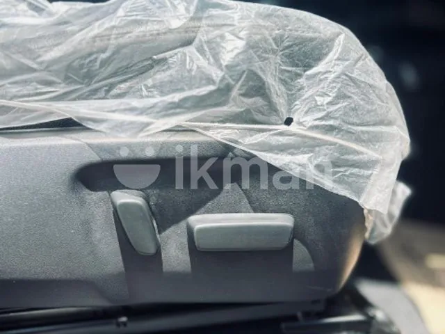 Toyota Hilux 2025 photo 4