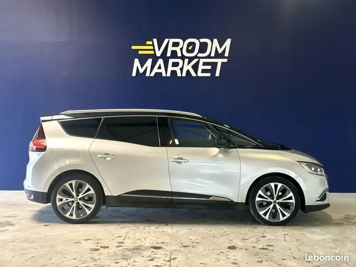 Renault Grand Scenic 2016 photo 2