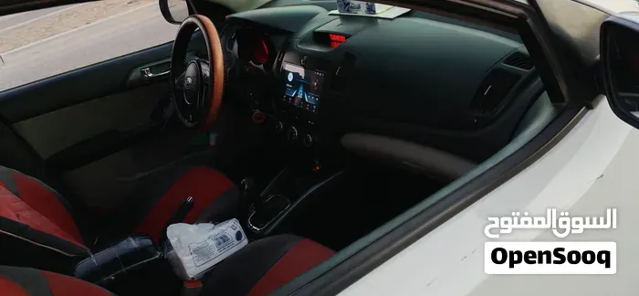 Kia Forte 2013 photo 2