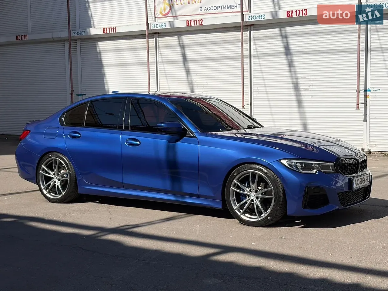 BMW 3 Series 2019 photo 3
