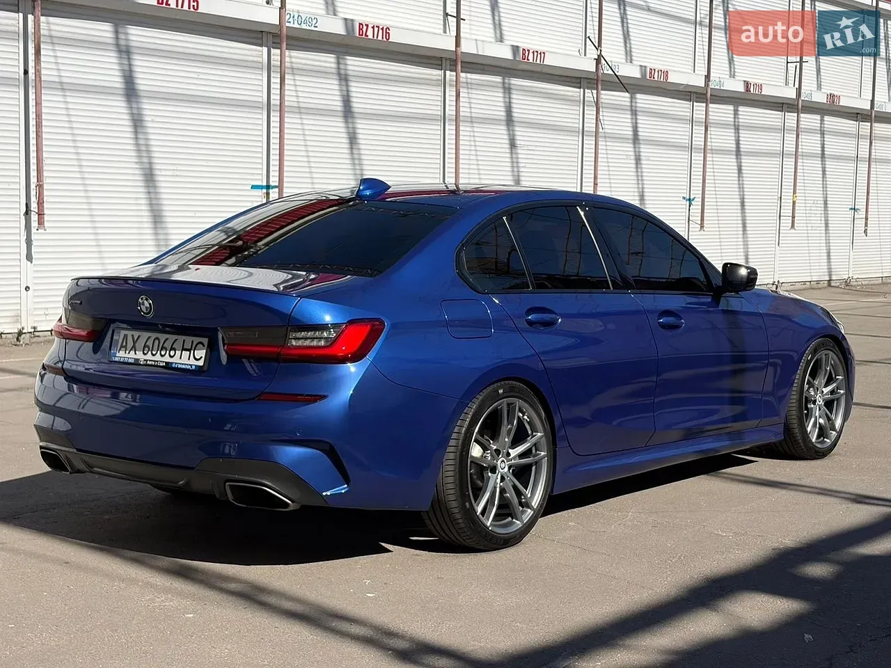 BMW 3 Series 2019 photo 5