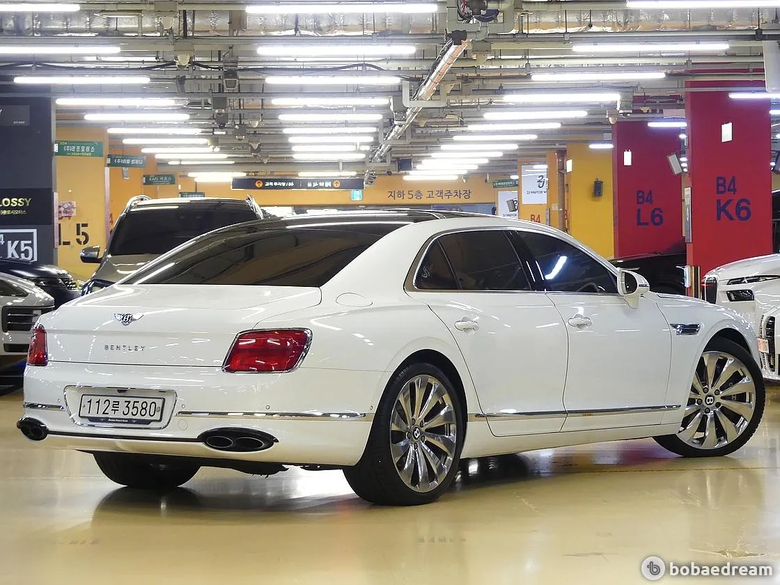 Bentley Flying Spur 2022 photo 3
