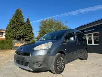 Peugeot Partner 2012 photo 3