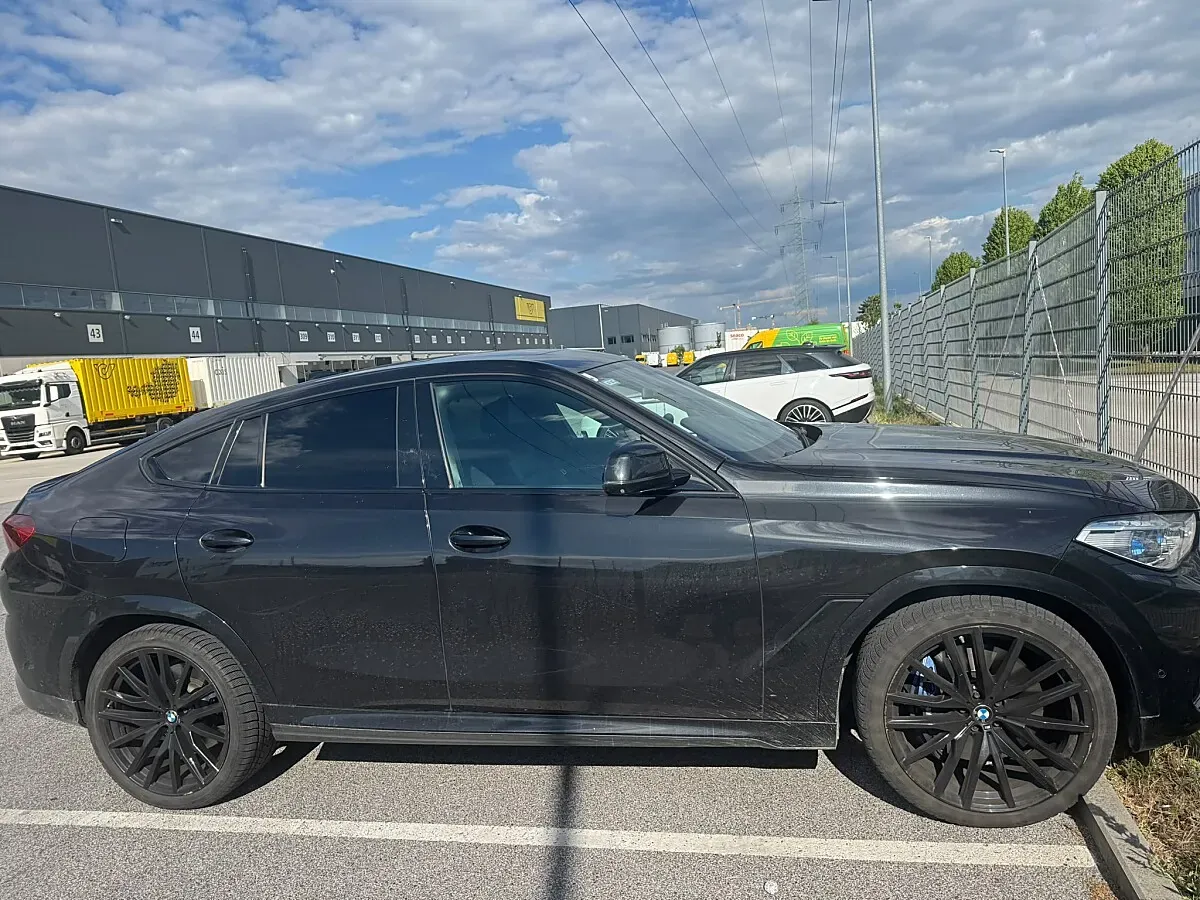 BMW X6 2020 photo 2