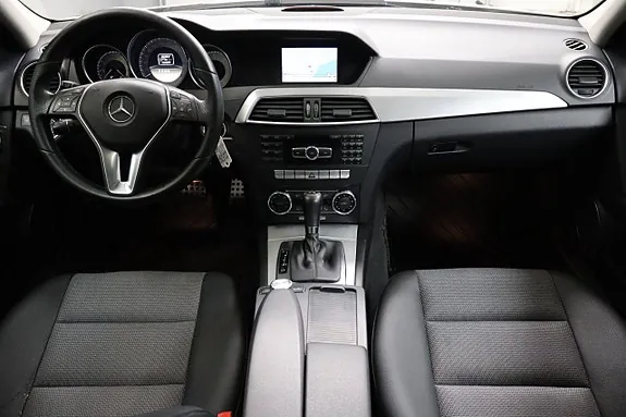Mercedes-Benz C200 2012 photo 3