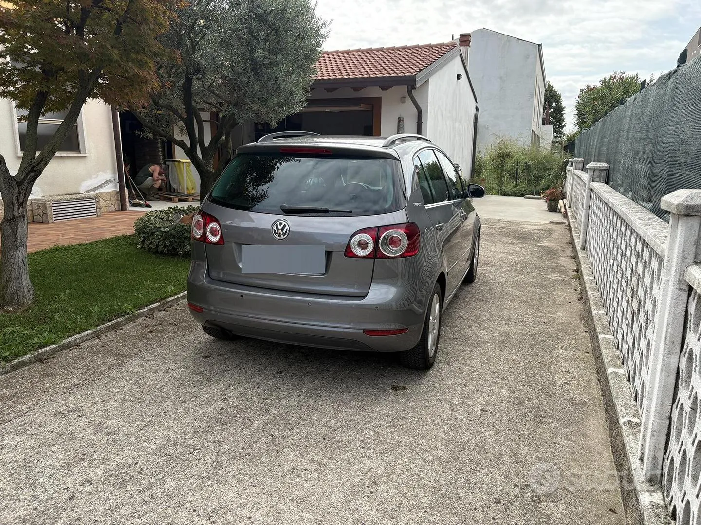 Volkswagen Golf 2010 photo 3