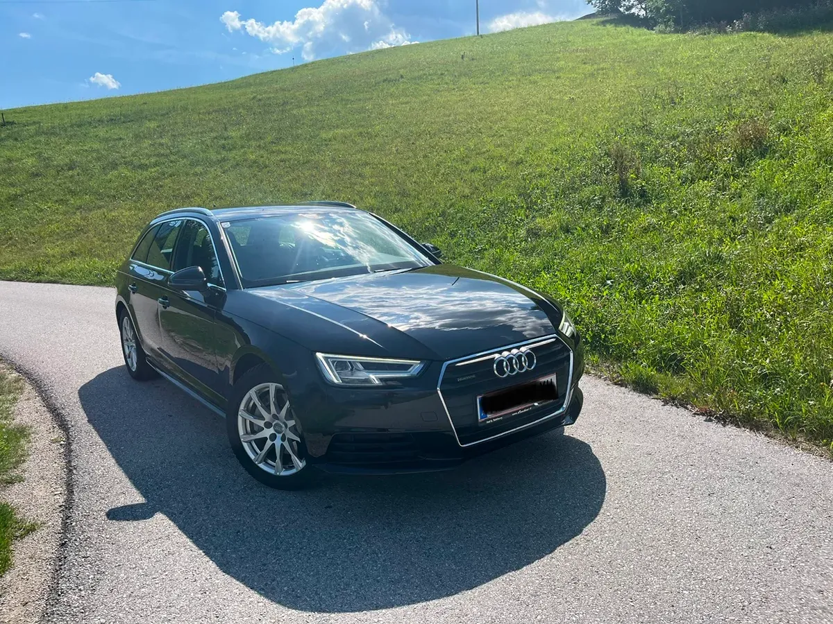 Audi A4 2016 photo 2
