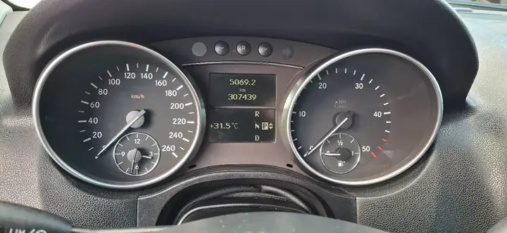 Mercedes-Benz M-Class 2006 photo 2