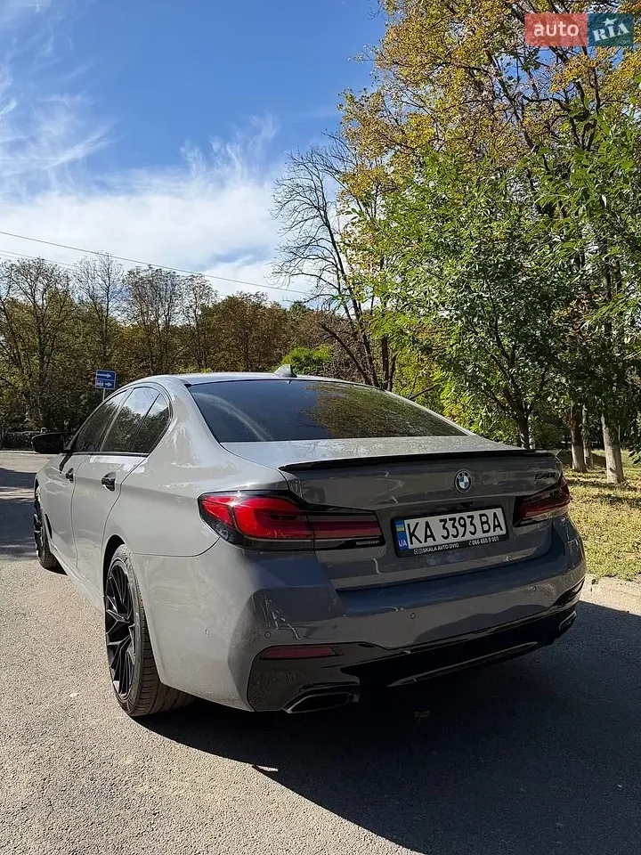 BMW 5 Series 2021 photo 3