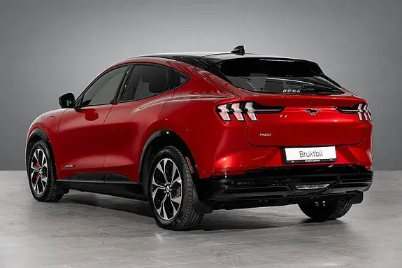 Ford Mustang Mach-E 2022 photo 2