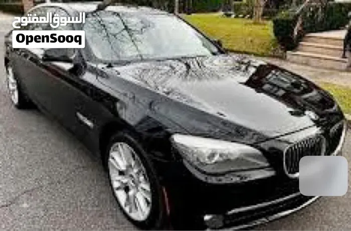 BMW 7 Series 2010 photo 2