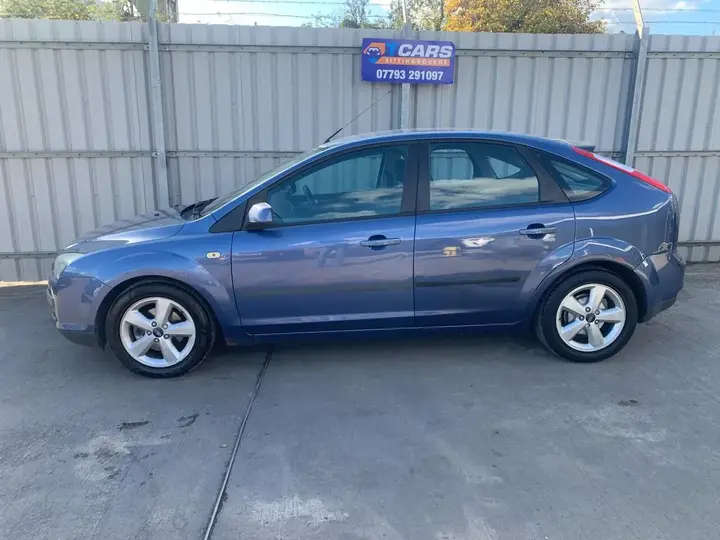Ford Focus 2005 photo 2