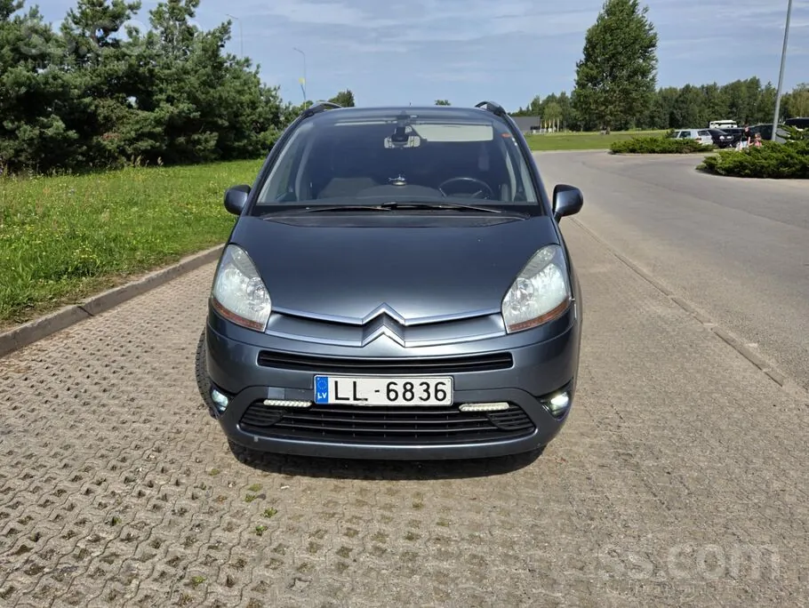 Citroen C4 Picasso 2010 photo 4