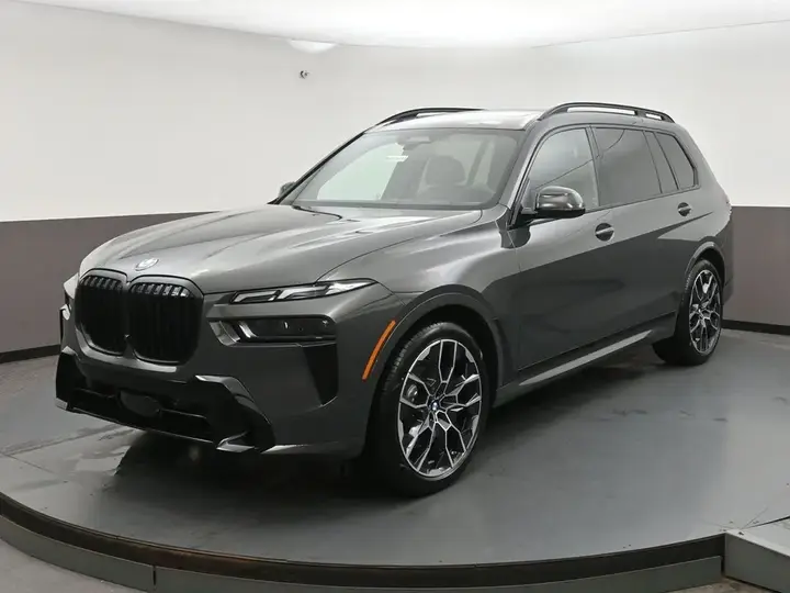 BMW X7 2027 photo 3