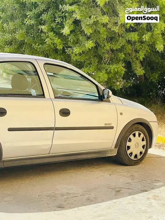 Opel Corsa 2004 photo 2