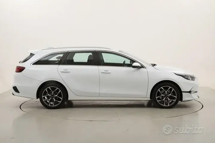 Kia Ceed 2022 photo 3