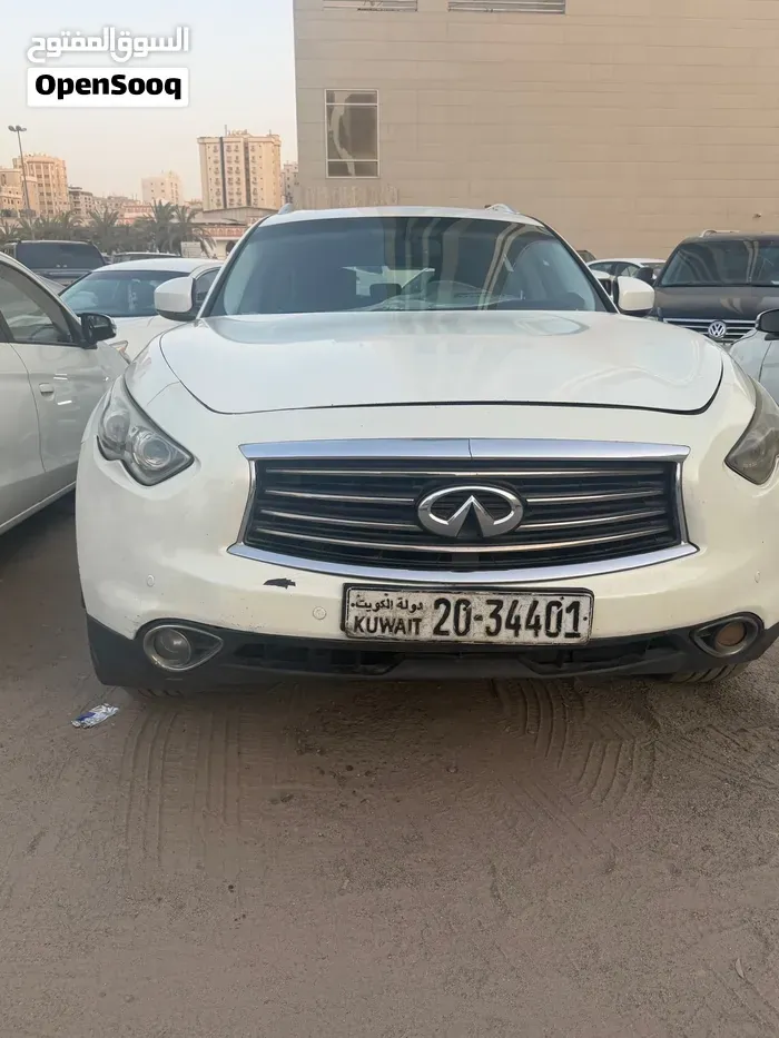 Infiniti Q70 2011 photo 5