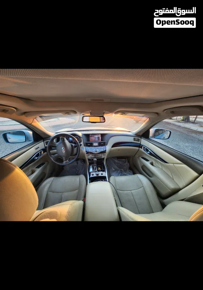 Infiniti Q70 2011 photo 4