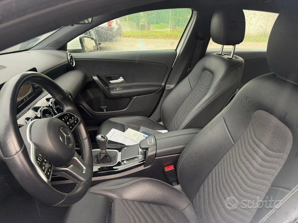Mercedes-Benz A 180 2022 photo 5