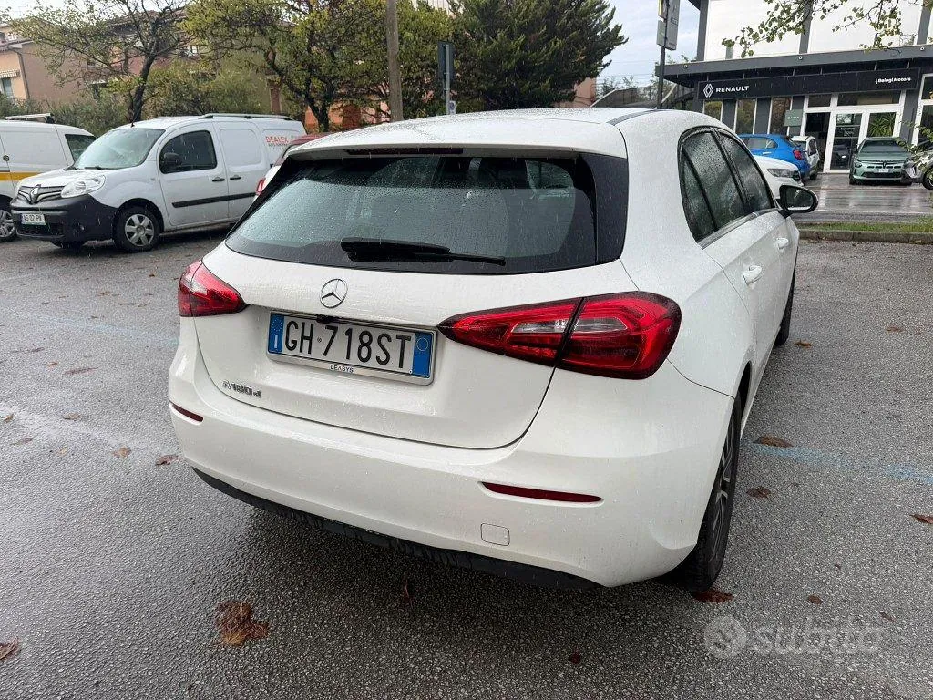Mercedes-Benz A 180 2022 photo 2