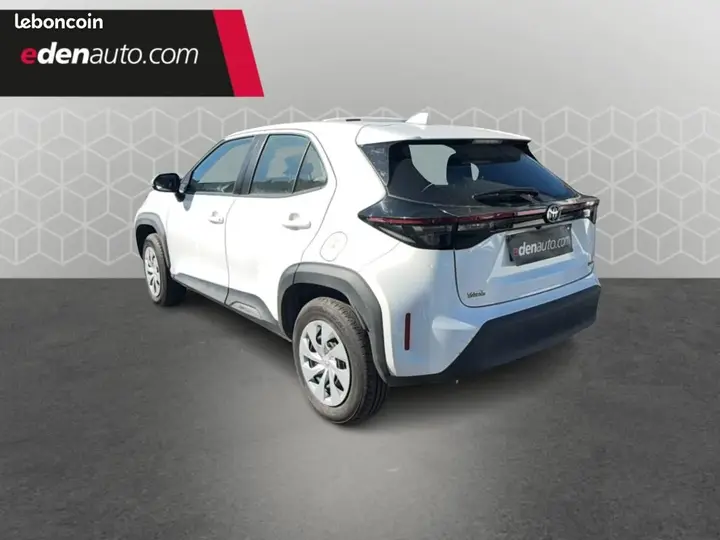 Toyota Yaris Cross 2025 photo 3