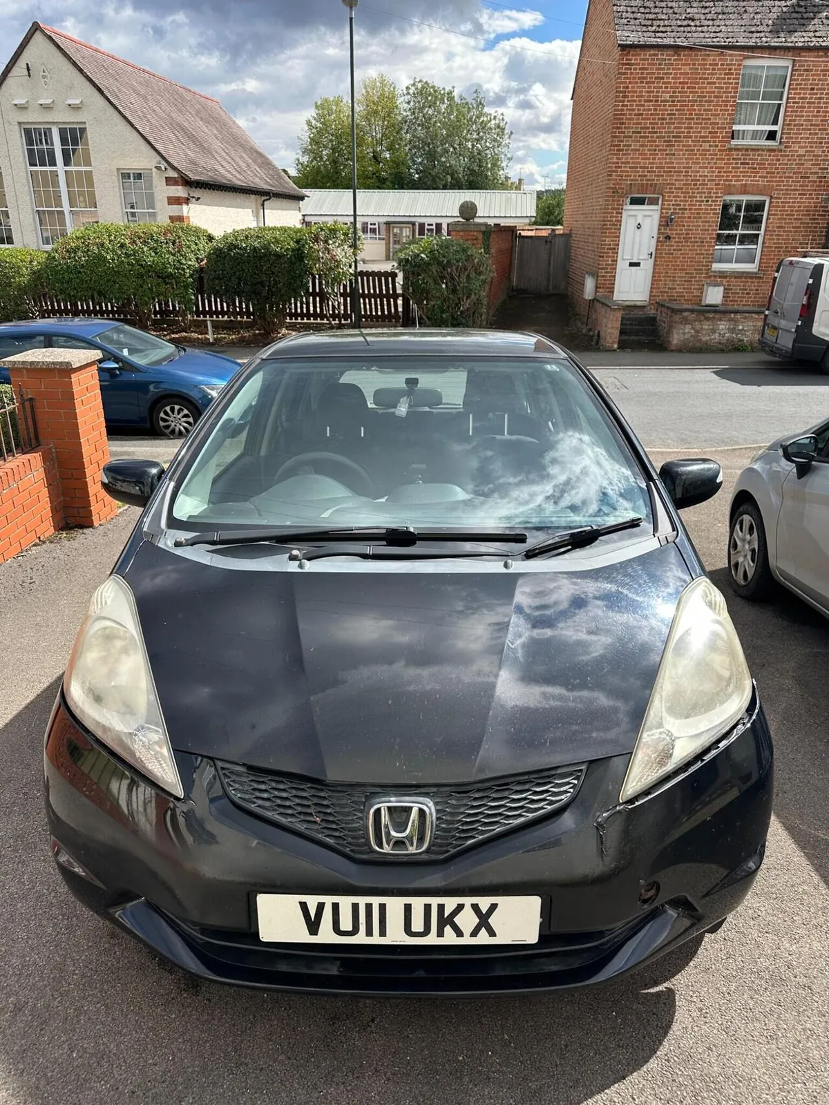 Honda Jazz 2011 photo 2