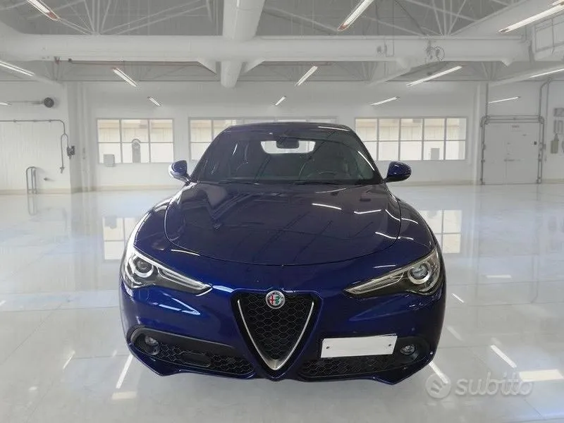 Alfa Romeo Stelvio 2022 photo 2