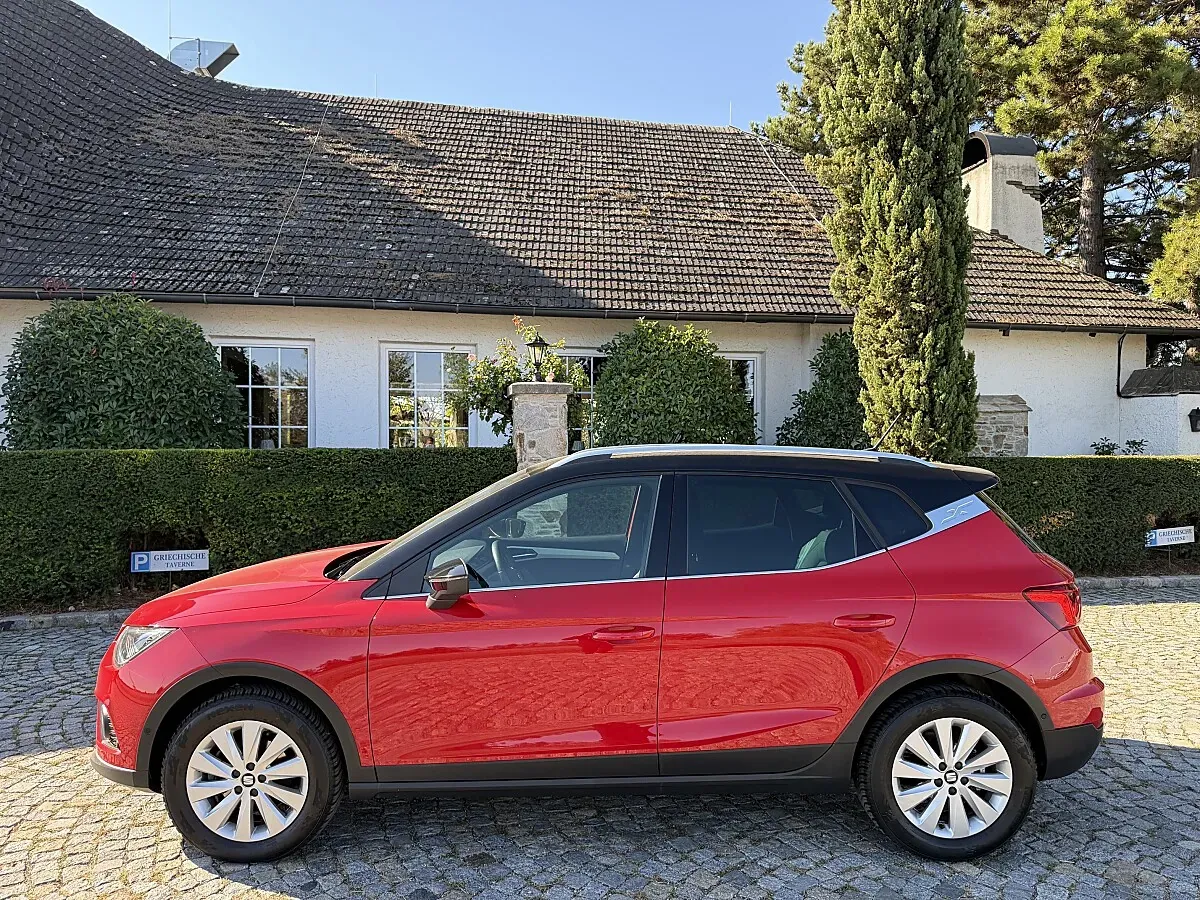 Seat Arona 2019 photo 2