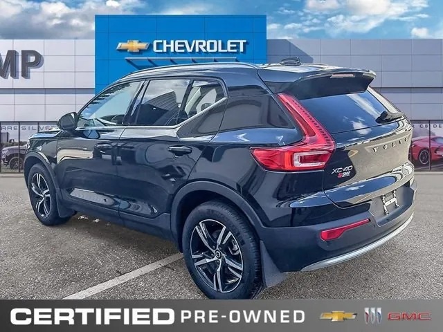 Volvo Xc40 2025 photo 4