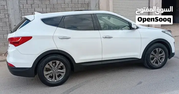 Hyundai Santa Fe 2014 photo 3