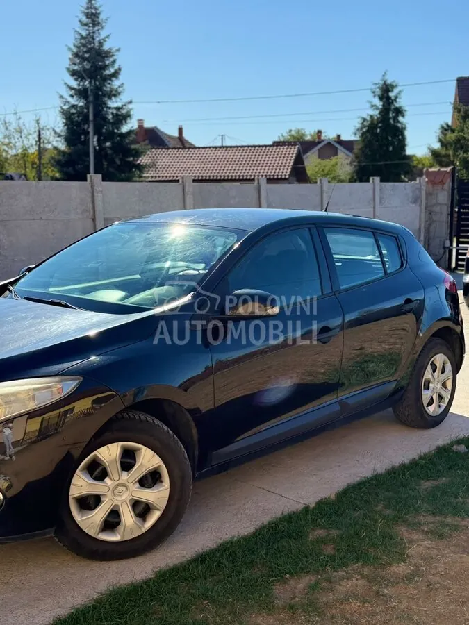 Renault Megane 2010 photo 3