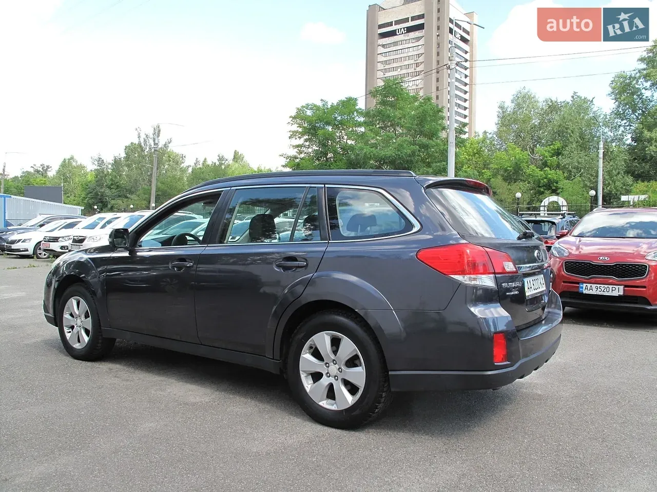 Subaru Outback 2011 photo 5