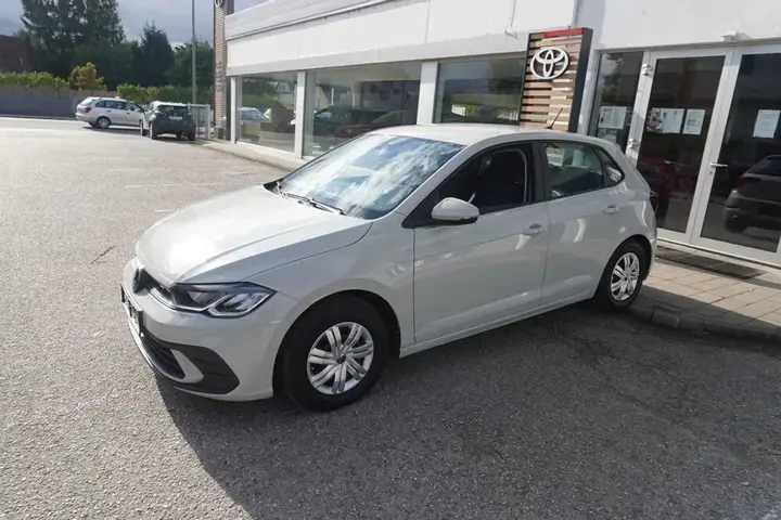 Volkswagen Polo 2023 photo 2