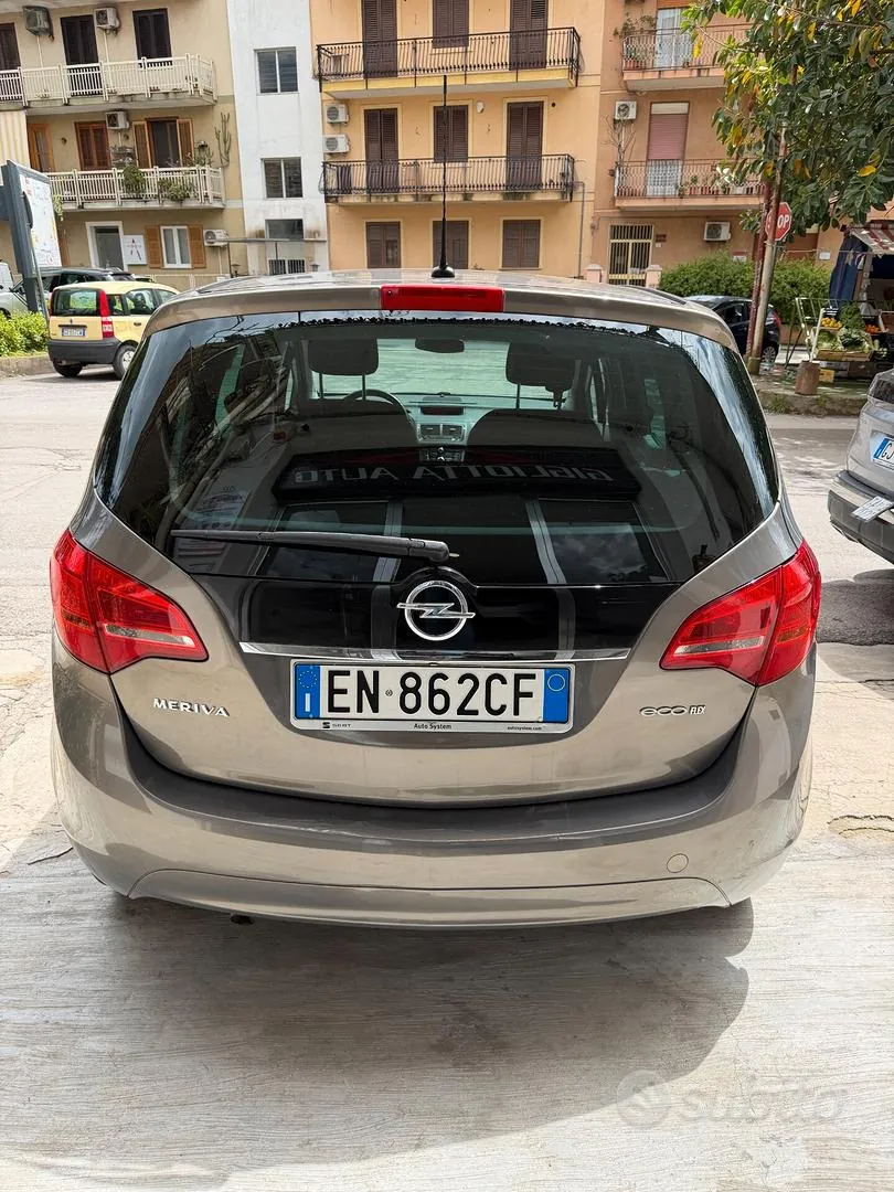 Opel Meriva 2012 photo 4