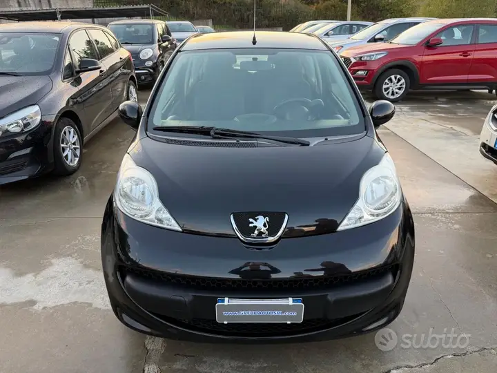 Peugeot 107 2006 photo 4