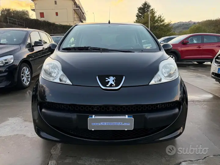 Peugeot 107 2006 photo 3