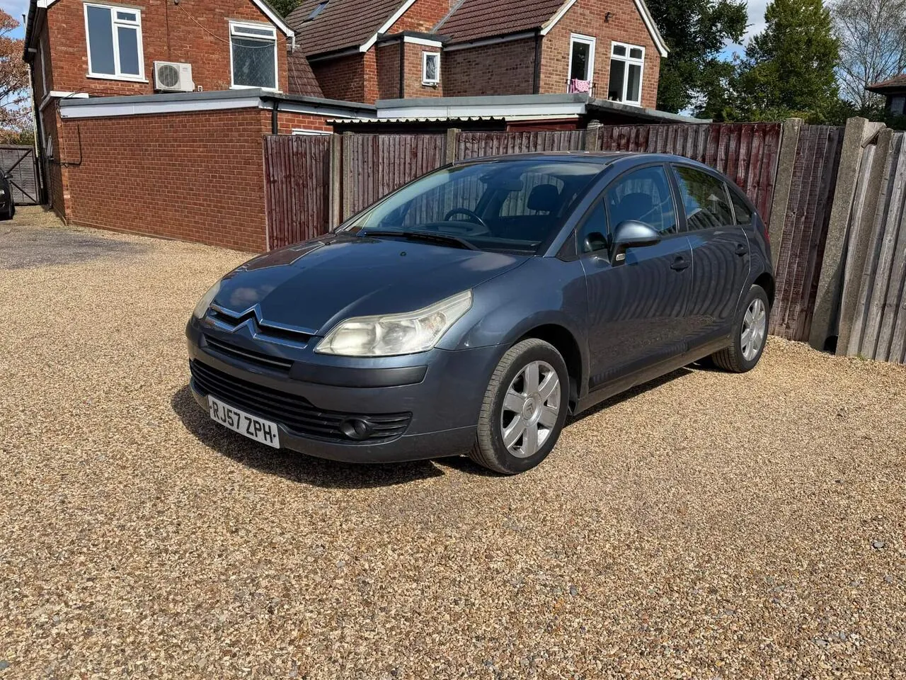 Citroen C4 2007 photo 3