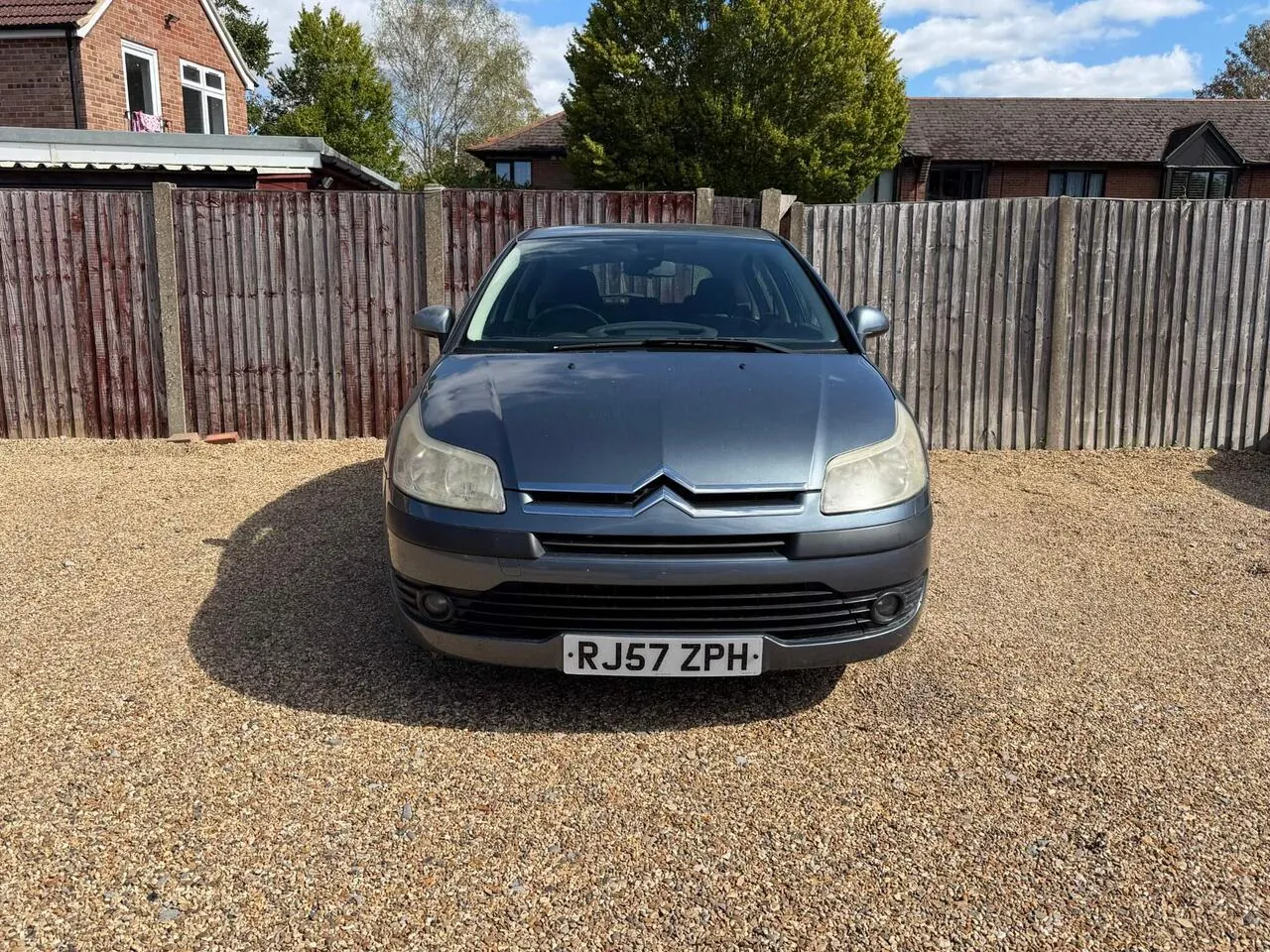 Citroen C4 2007 photo 2