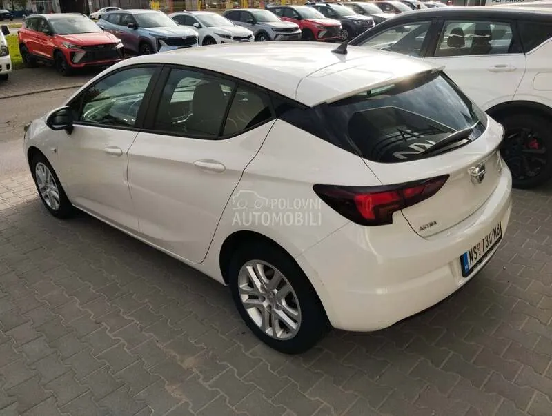 Opel Astra K 2016 photo 4