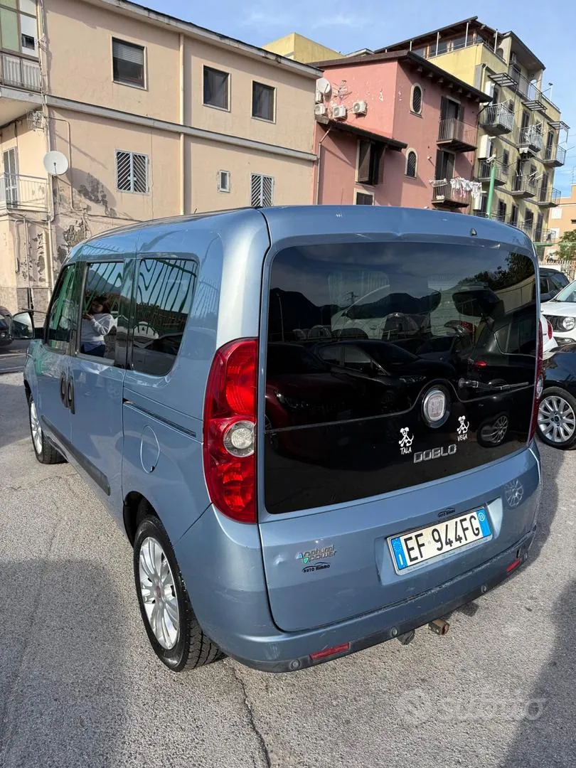 Fiat Doblo 2011 photo 3