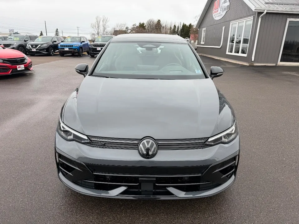 Volkswagen Golf 2026 photo 2
