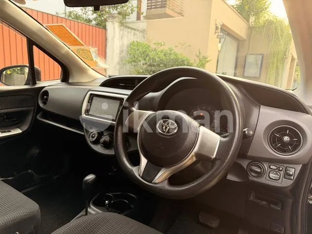 Toyota Vitz 2015 photo 5