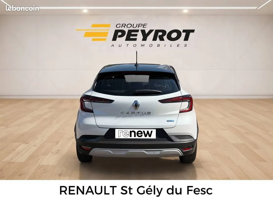 Renault Captur 2022 photo 4
