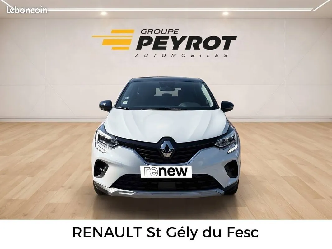 Renault Captur 2022 photo 2