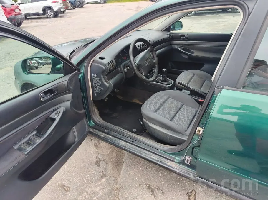 Audi A4 1996 photo 3