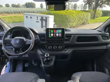 Renault Trafic 2024 photo 2