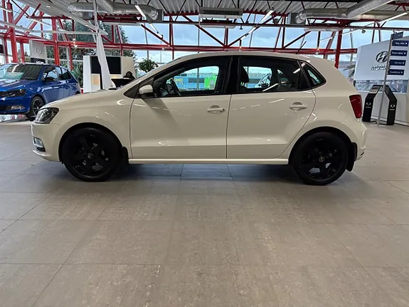 Volkswagen Polo 2016 photo 2
