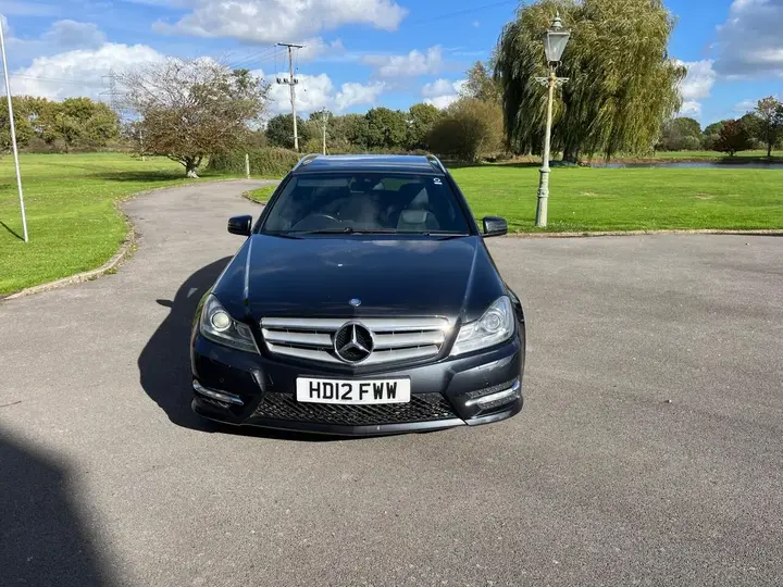 Mercedes-Benz C-Class 2012 photo 4